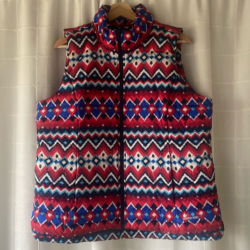 Lands end puffer vest large 14-16 Aztec print